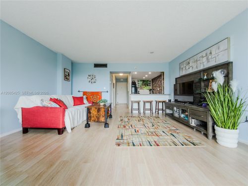 312-12500 Ne 15th Ave, North Miami, FL, 33161-6062 | Card Image