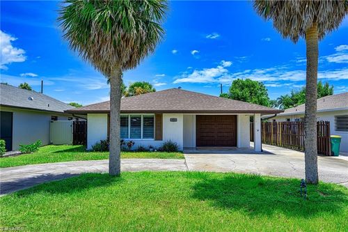 644 96th Ave Ave N, Naples, FL, 34108 | Card Image