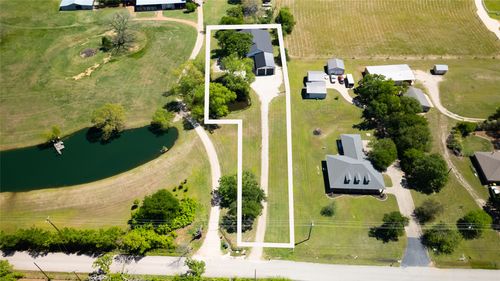 5480 New Hope Rd, Aubrey, TX, 76227-6880 | Card Image