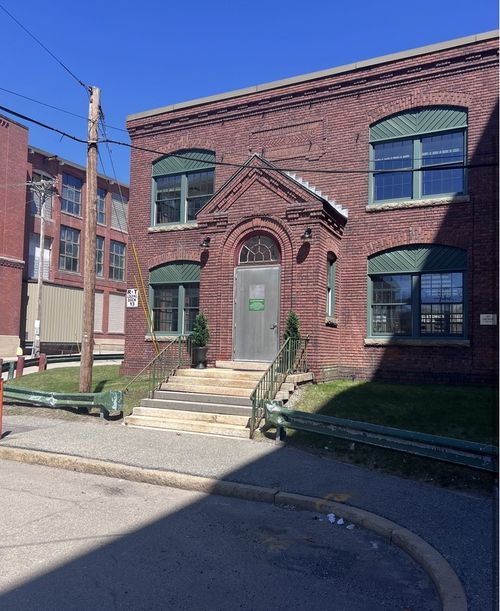 159 Singleton St, Woonsocket, RI, 02895-1885 | Card Image