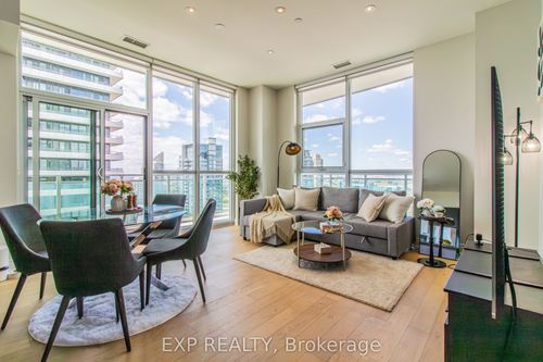 lph3802-33 Shore Breeze Dr, Etobicoke, ON, M8V0G1 | Card Image