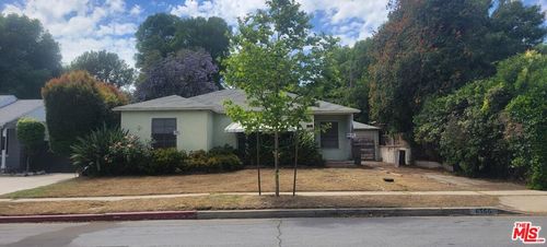 6555 De Celis Pl, Van Nuys, CA, 91406-5709 | Card Image