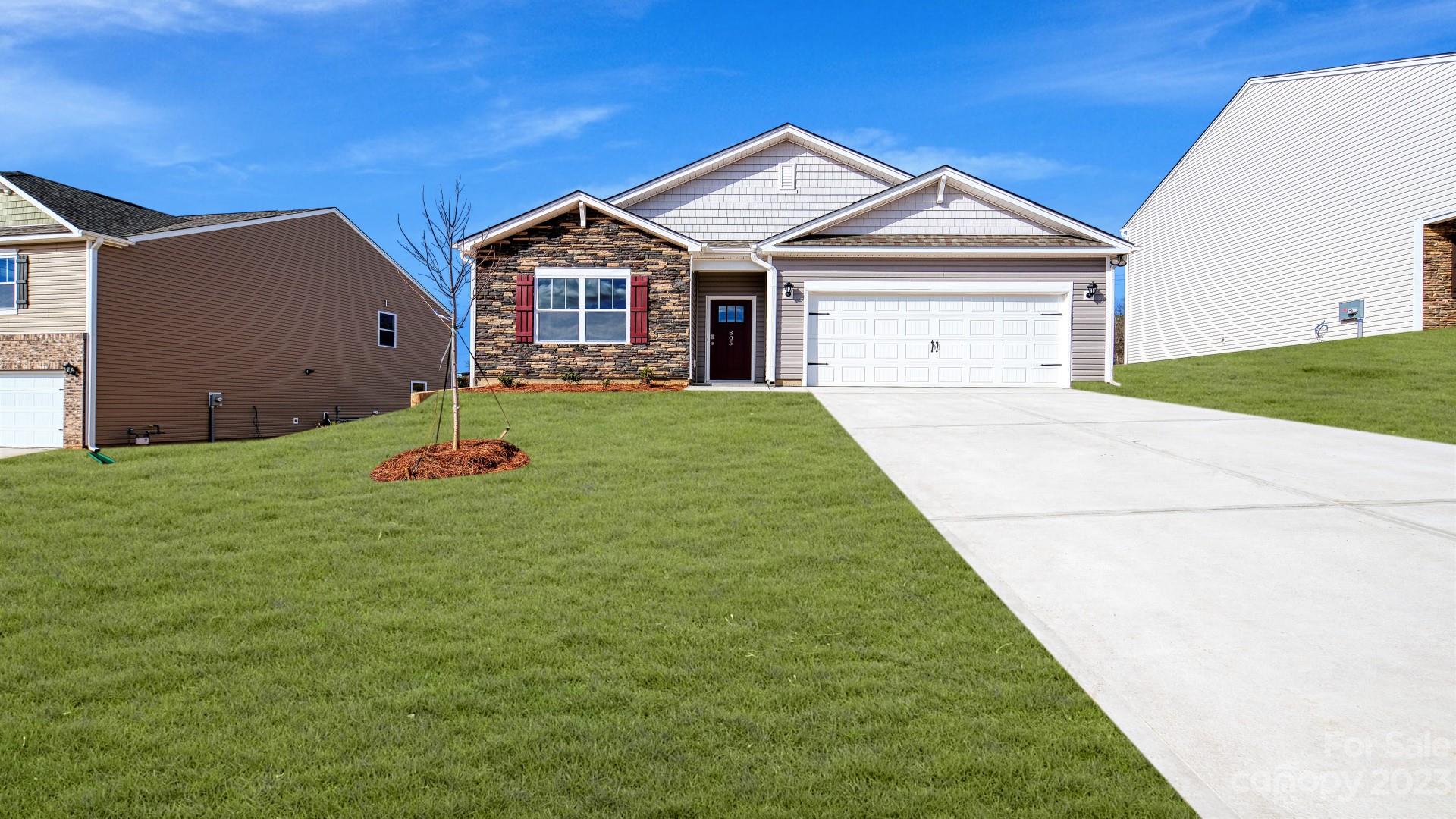 Farmwood Trl, Waynesville, NC 28786