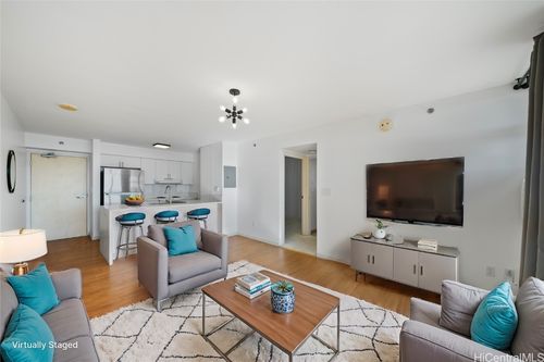 apt-803-215 King St, Honolulu, HI, 96817-6704 | Card Image