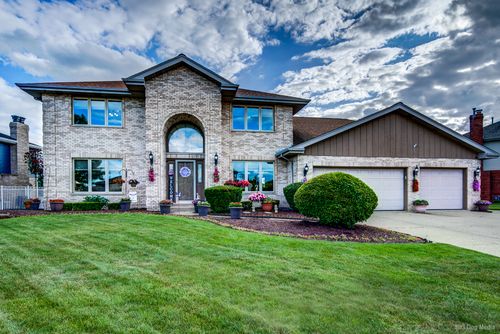 8707 Timbers Pointe Dr E, Tinley Park, IL, 60487-8624 | Card Image