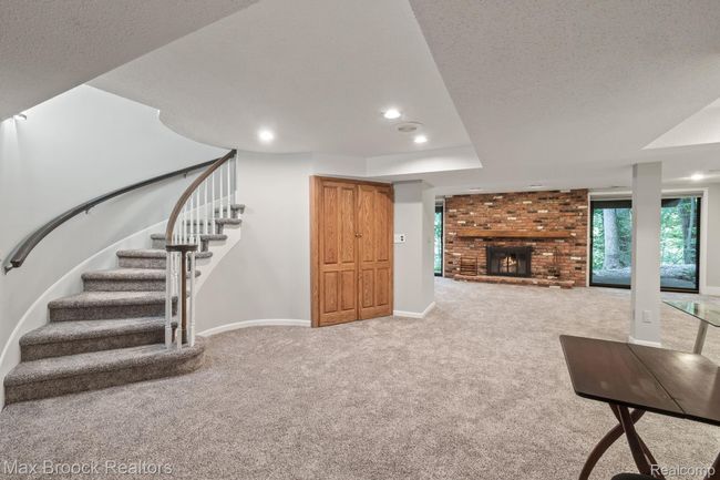 Finished walk-out lower level | Image 21