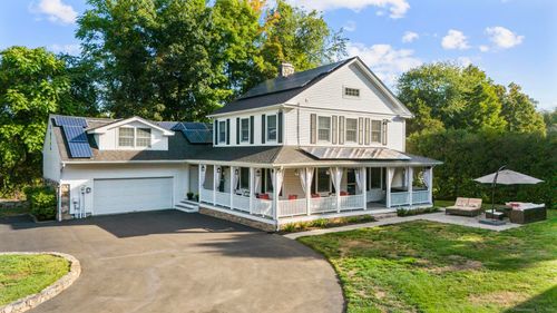 12 Wellesley Dr, Branford, CT, 06405-3266 | Card Image