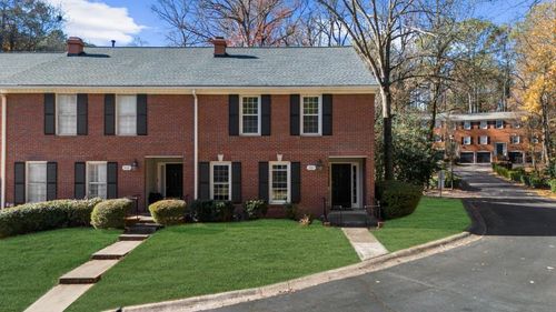 501 Dunwoody Chace, Sandy Springs, GA, 30328-6007 | Card Image