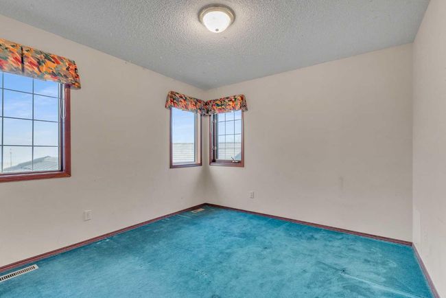 121 Patterson Mount Sw, House other with 5 bedrooms, 4 bathrooms and 4 parking in Calgary AB | Image 26