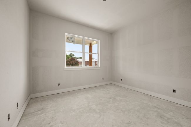 207 W 7 Th St, House other with 4 bedrooms, 3 bathrooms and null parking in Justin TX | Image 11