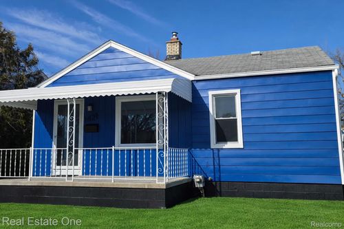 1421 E Evelyn Ave, Hazel Park, MI, 48030-2305 | Card Image