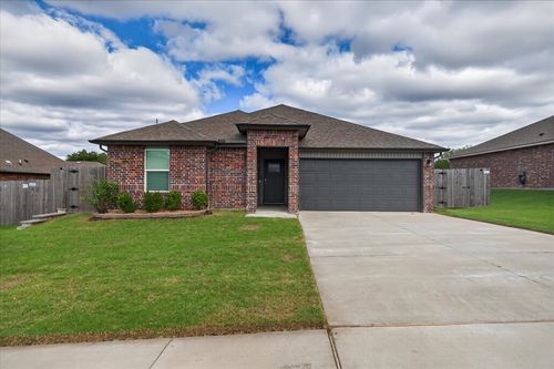 3210 Rushmore St, Bartlesville, OK, 74006-6373 | Card Image