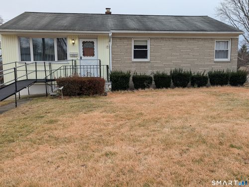 90 Hunthill Rd, Waterbury, CT, 06705-3454 | Card Image