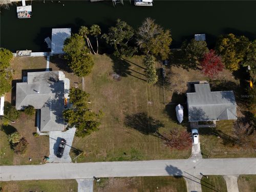 3879 N Seminole Pt, CRYSTAL RIVER, FL, 34428-6241 | Card Image