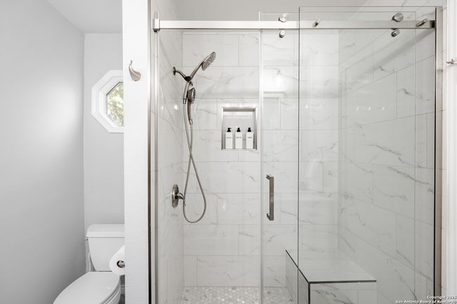 5214 Valley Oak Dr, House other with 3 bedrooms, 3 bathrooms and null parking in Austin TX | Image 19