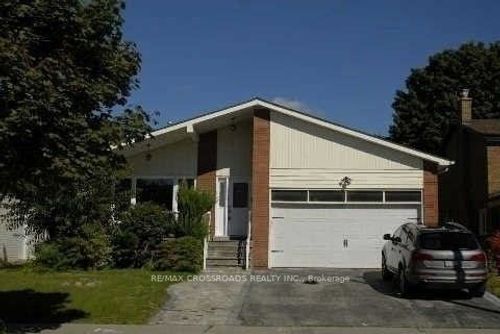 lower-782 Cummer Ave, North York, ON, M2H1E7 | Card Image