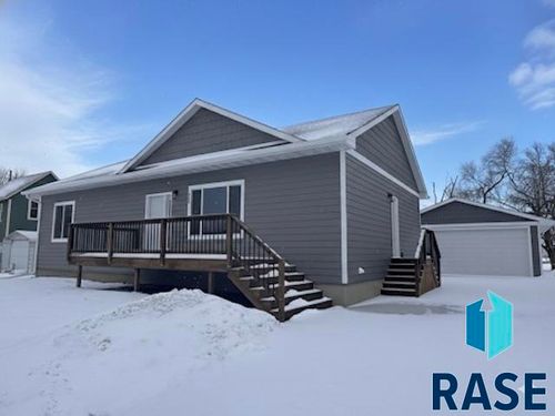 505 S Garfield St Street, Lennox, SD, 57039 | Card Image