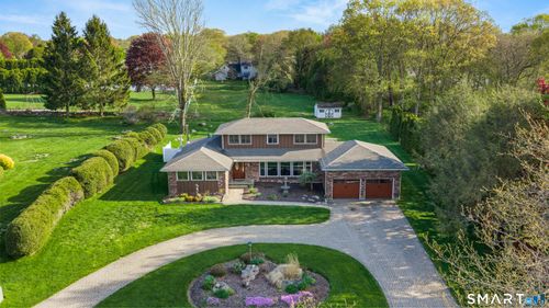 24 Colonial Dr, Waterford, CT, 06385-3332 | Card Image