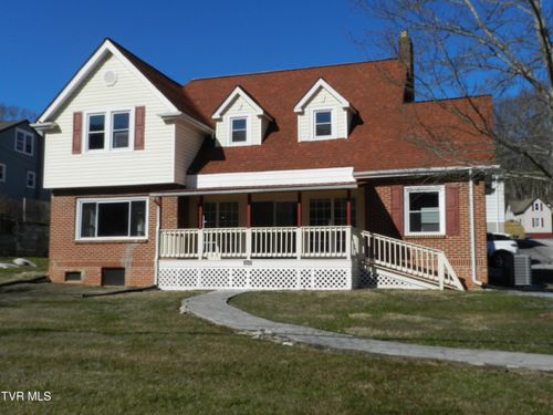 460 Park St, Gate City, VA, 24251-2899 | Card Image