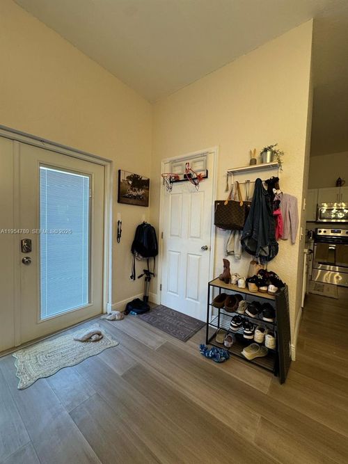 1948 Se 24th Ave, Homestead, FL, 33035-2069 | Card Image