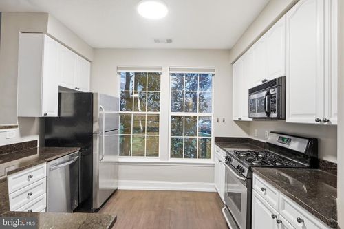 113-801 S Greenbrier St, ARLINGTON, VA, 22204-2731 | Card Image