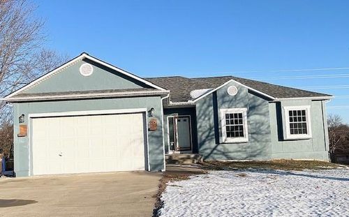 605 Derby St, Raymore, MO, 64083-8563 | Card Image