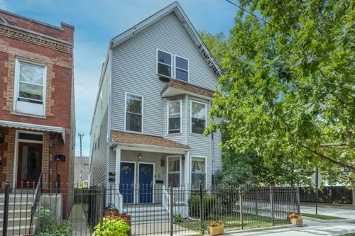 3-3258 N Oakley Ave, Chicago, IL, 60618-6343 | Card Image