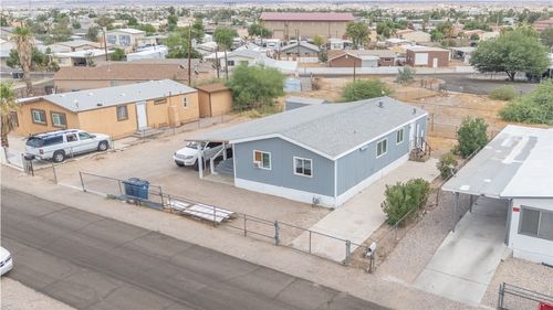 1886 Avalon Dr, Bullhead City, AZ, 86442-4947 | Card Image