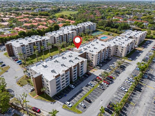 2-506-6950 Nw 186th St, Hialeah, FL, 33015-3253 | Card Image