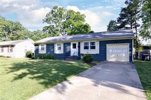 667 Kelso Dr, Newport News, VA, 23601-1709 | Card Image