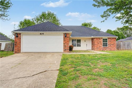 809 Emerald St, Lowell, AR, 72745-8816 | Card Image