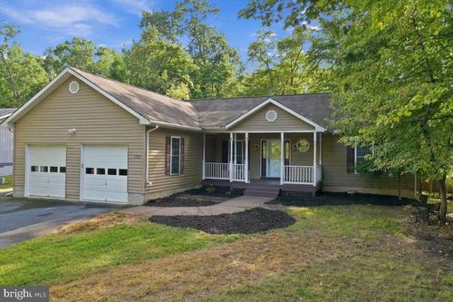 303 Overlook Dr, CROSS JUNCTION, VA, 22625-2453 | Card Image