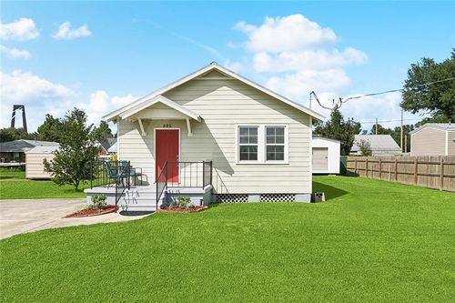805 Luling Ave, Luling, LA, 70070-4223 | Card Image