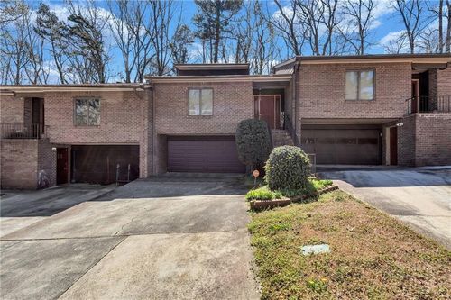 5545 Circlestone Ln, Stone Mountain, GA, 30088-3435 | Card Image