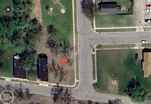 2200 VL Railroad Street, Port Huron, MI, 48060 | Card Image
