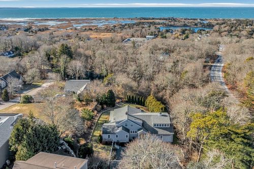 832 Brick Kiln Rd, Falmouth, MA, 02540-3016 | Card Image