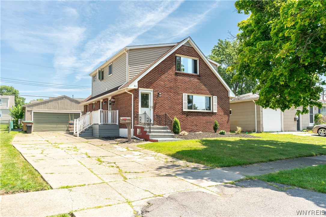Cavalier Dr, Buffalo, NY 14227