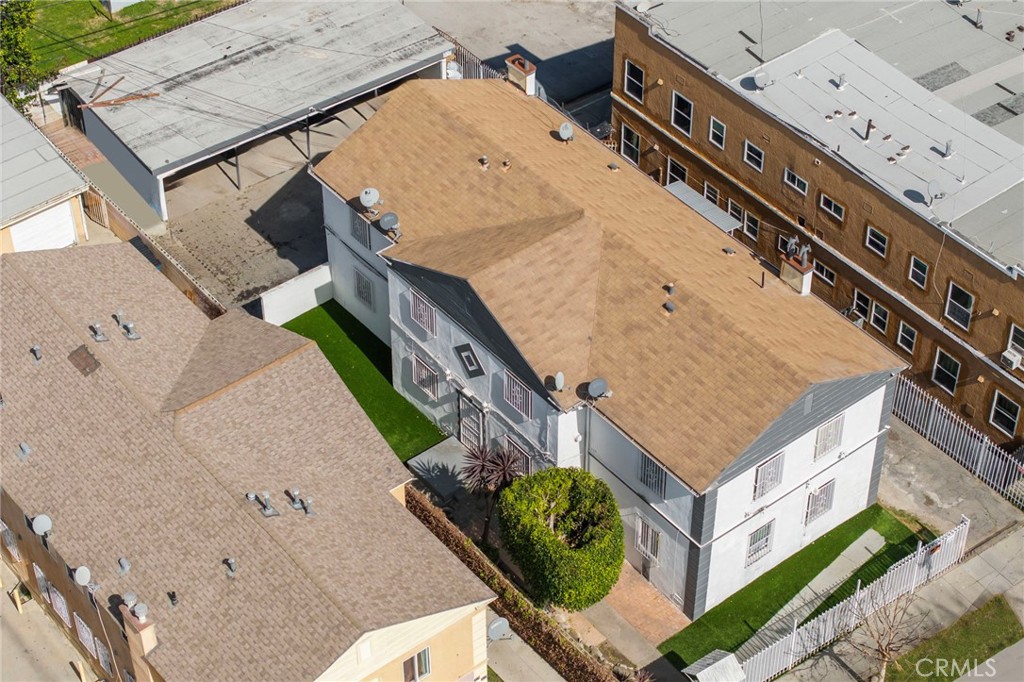 Residential Income in Compton 4