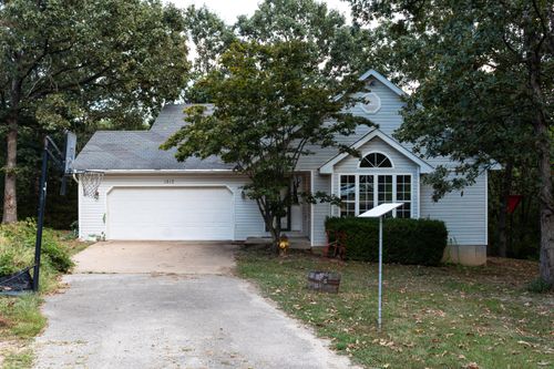 1512 Red Oak Dr, Rolla, MO, 65401-9379 | Card Image