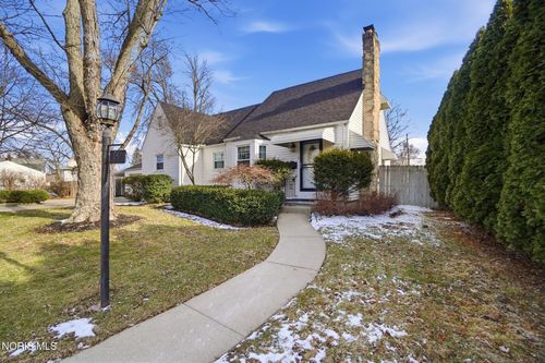 99 N Masters Ct, Maumee, OH, 43537-3069 | Card Image