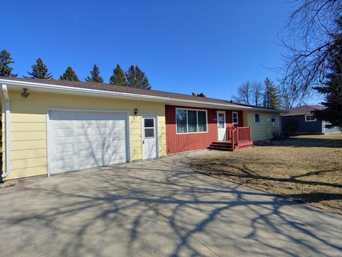 1024 N 7th St, Warren, MN, 56762-1308 | Card Image