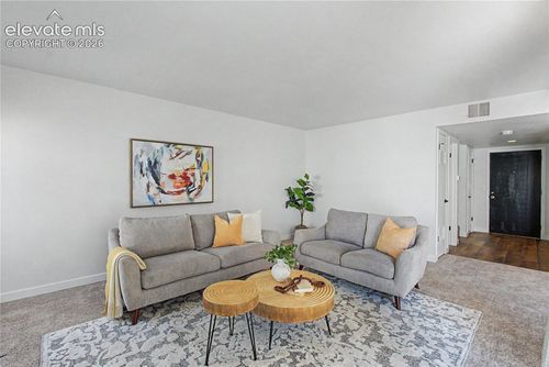 39-3330 Templeton Gap Rd, Colorado Springs, CO, 80907-5701 | Card Image