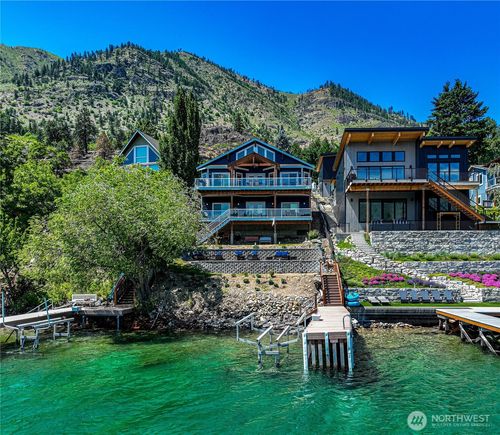 101 Driftwood Ln, Chelan, WA, 98816-7813 | Card Image