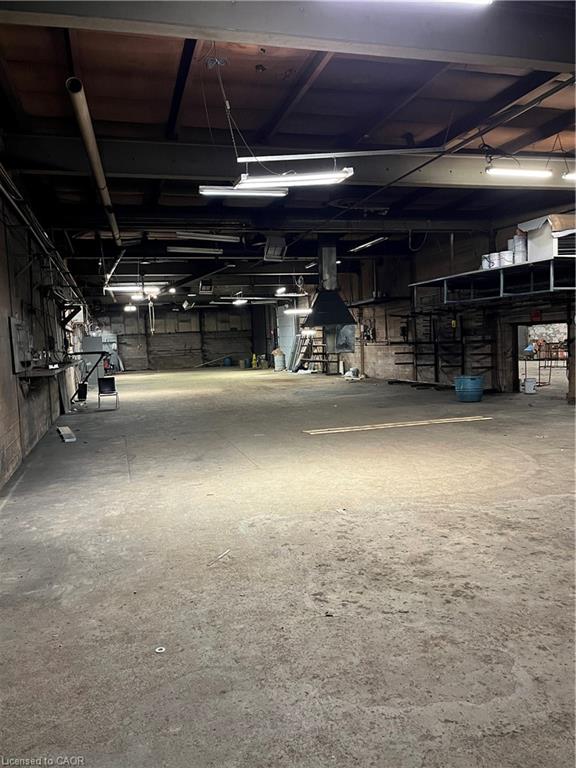 Commercial Lease in Dundas 4