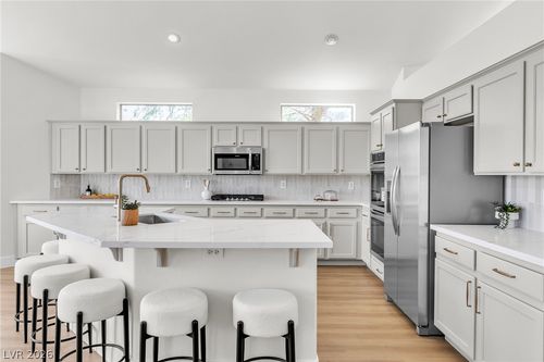 10332 Falls Church Avenue, Las Vegas, NV, 89144 | Card Image