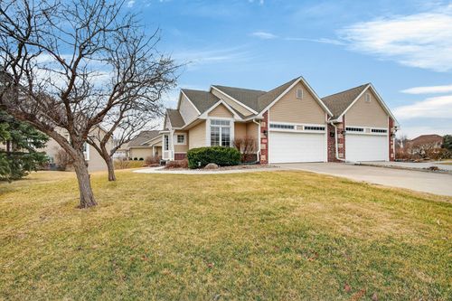 7238 Cody Dr, West Des Moines, IA, 50266-2458 | Card Image