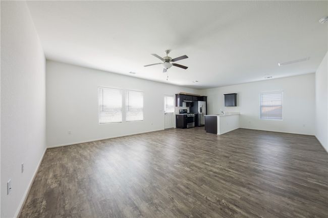 7506 Ivy Trellis Trl, House other with 4 bedrooms, 3 bathrooms and 4 parking in Del Valle TX | Image 4