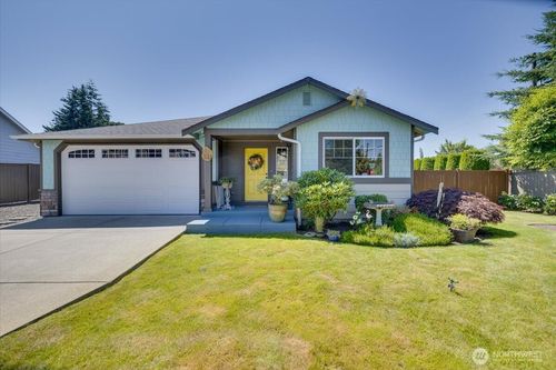 7100 39th Pl Ne, Marysville, WA, 98270-7020 | Card Image