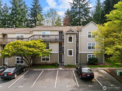 e22-8218 126th Ave Ne, Kirkland, WA, 98033-8061 | Card Image