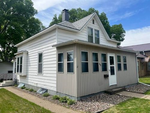 607 N Beaumont Rd, Prairie Du Chien, WI, 53821-1104 | Card Image